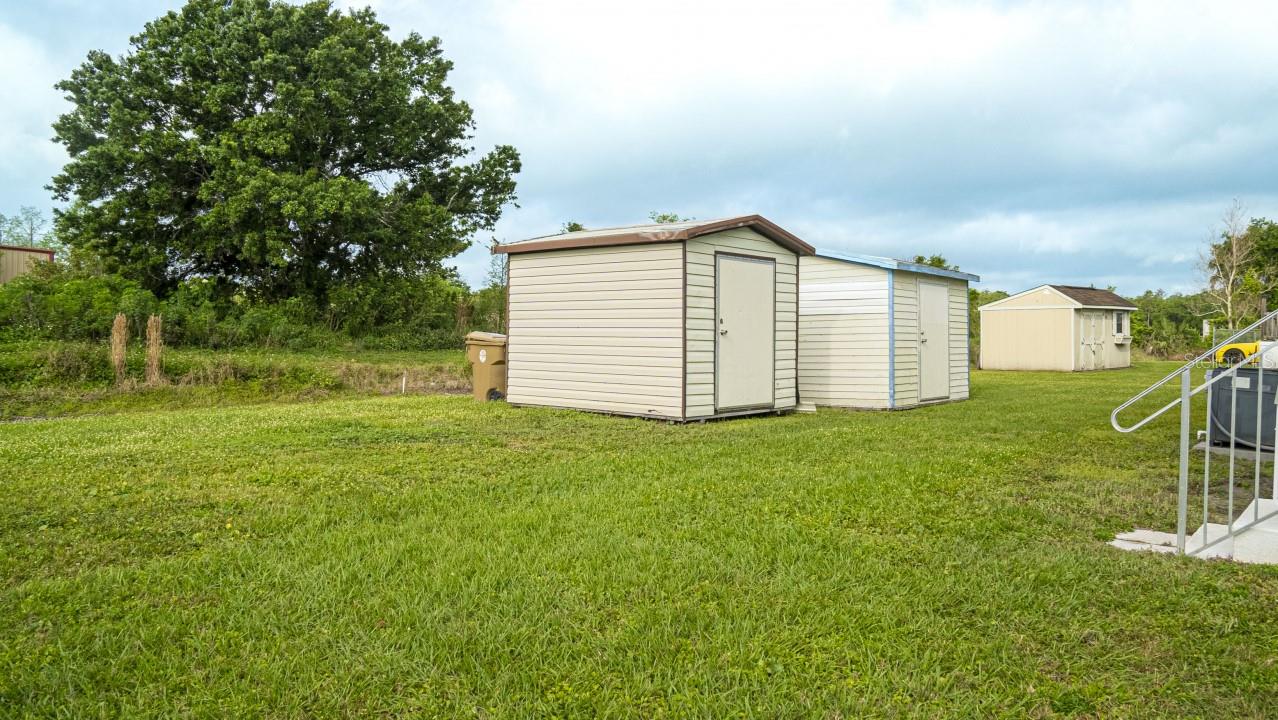 1136 DARA CAY DR