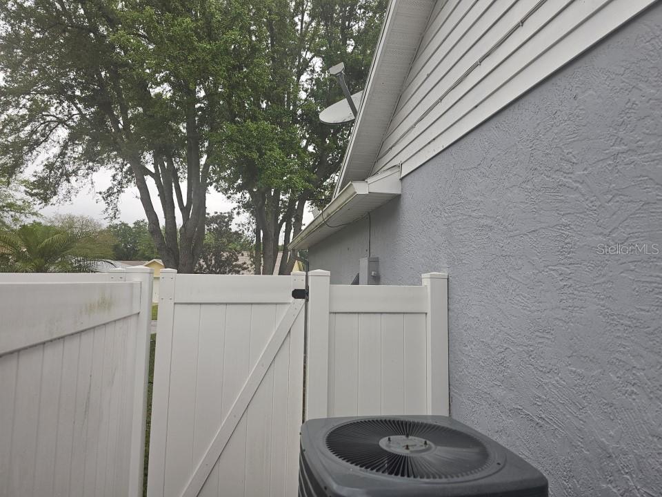 2677 WINCHESTER CIR