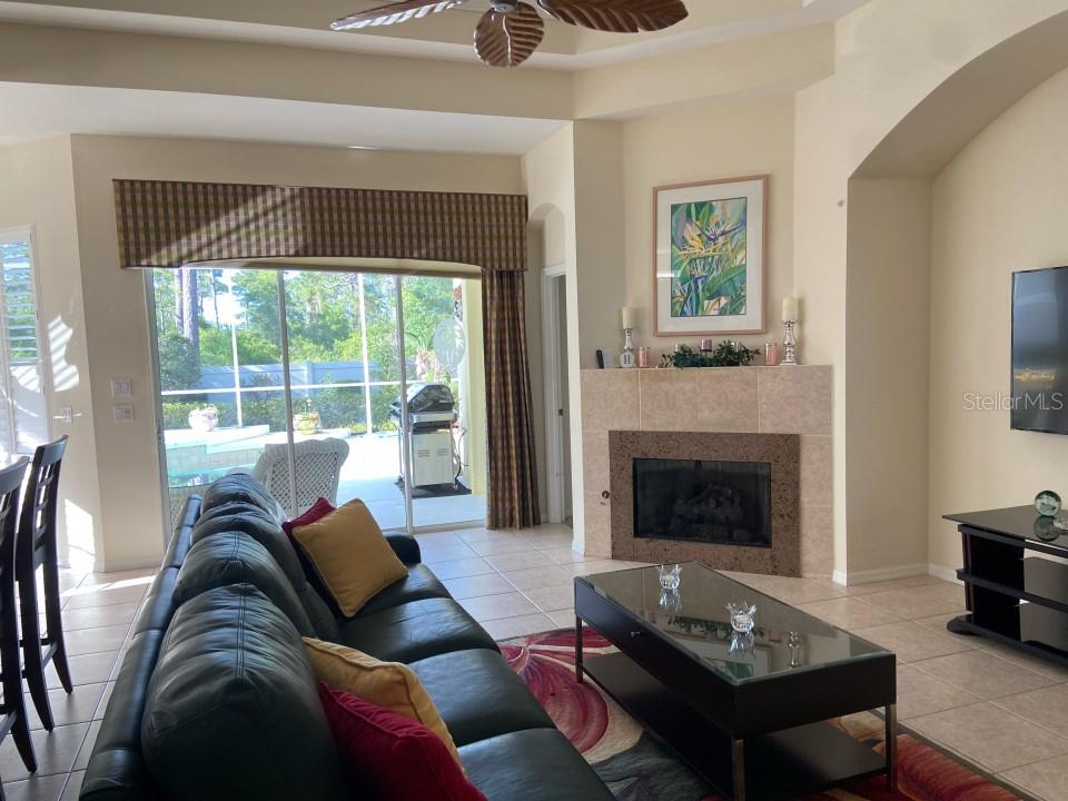 4377 REFLECTIONS PKWY