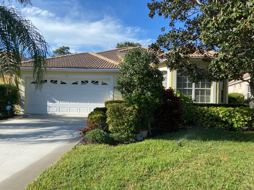 4377 REFLECTIONS PKWY