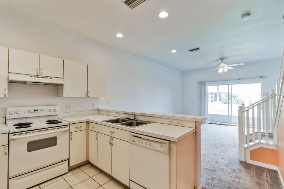 12707 KINGS CROSSING DR