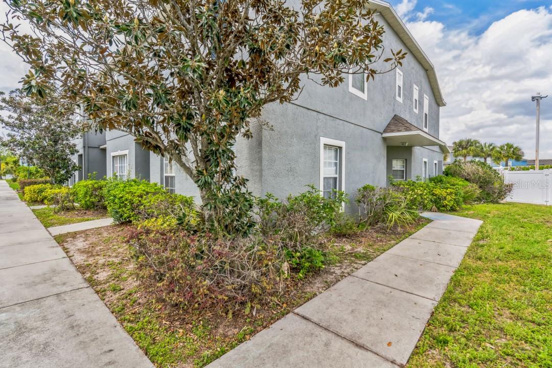 12707 KINGS CROSSING DR