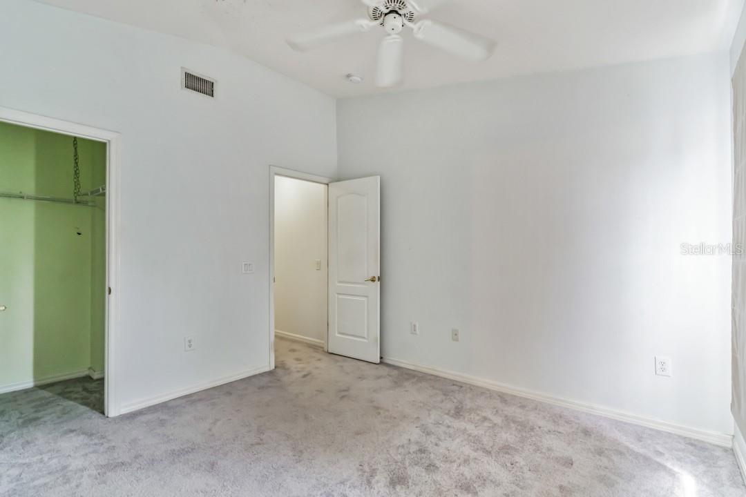 12707 KINGS CROSSING DR