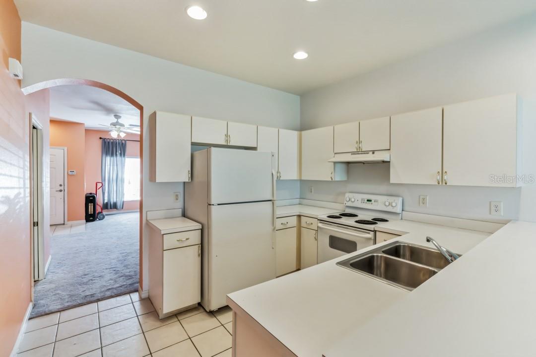 12707 KINGS CROSSING DR