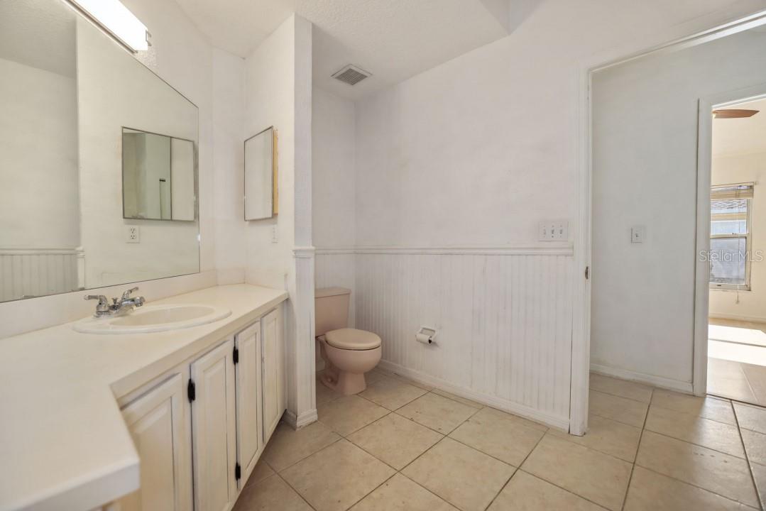 13847 OAK FOREST BLVD S #S