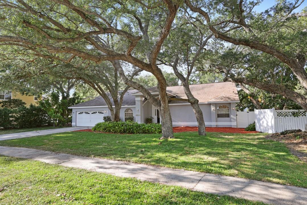 13847 OAK FOREST BLVD S #S