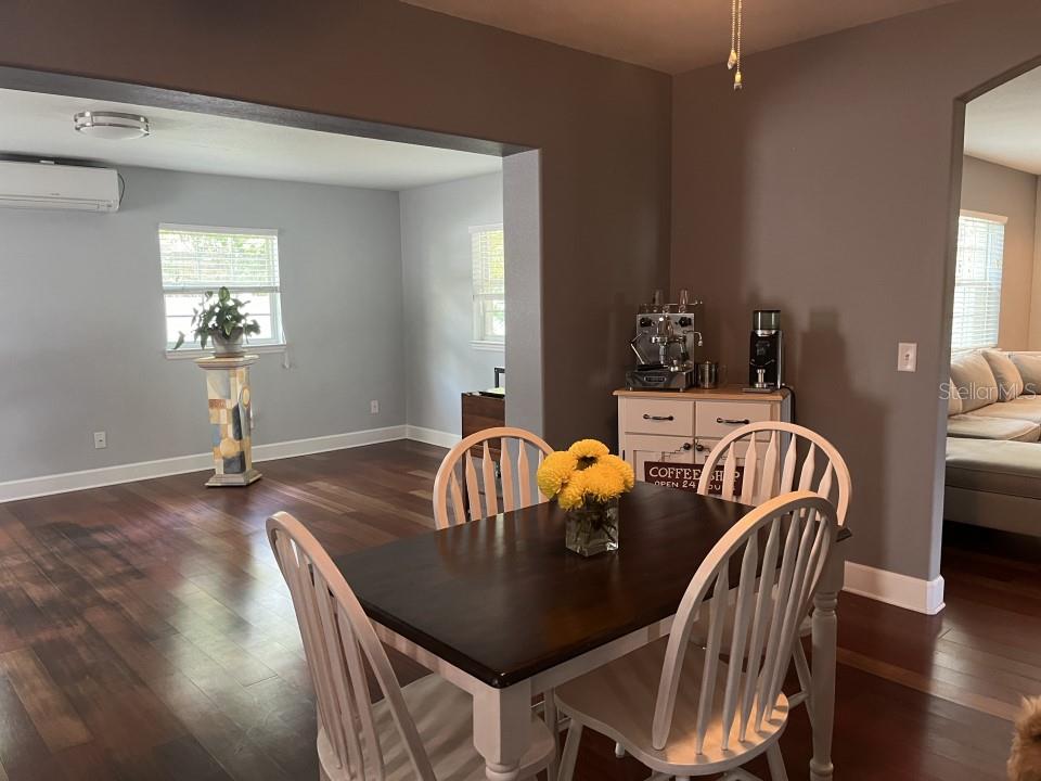 509 ROLLINGVIEW DR