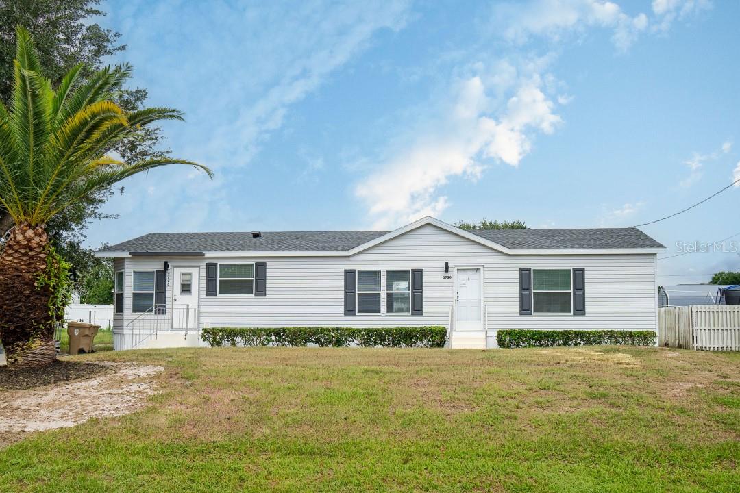 3720 SILVER LAKE DR