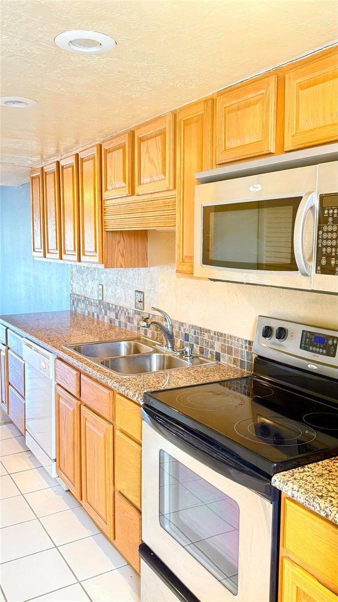 190 PARADISE BLVD #9