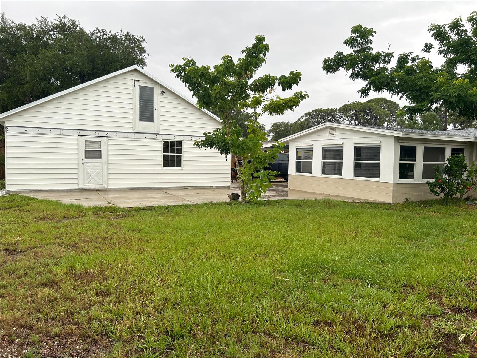 1620 LAKEVIEW PL