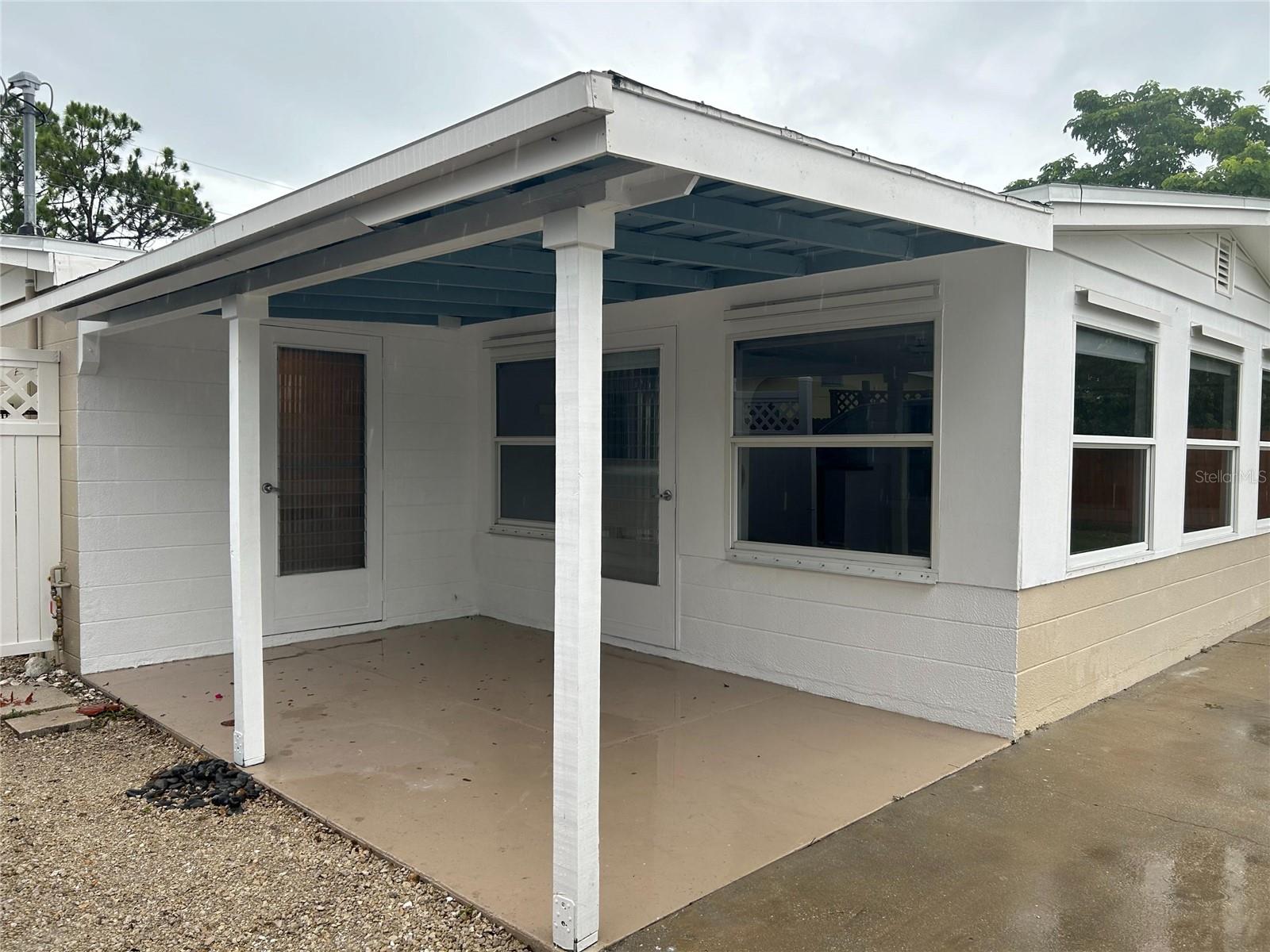 1620 LAKEVIEW PL