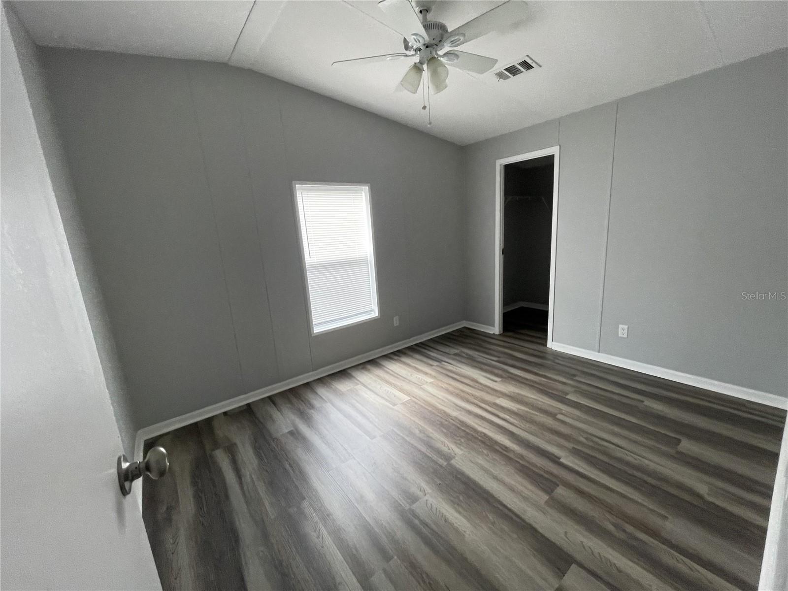 1145 DARA CAY DR