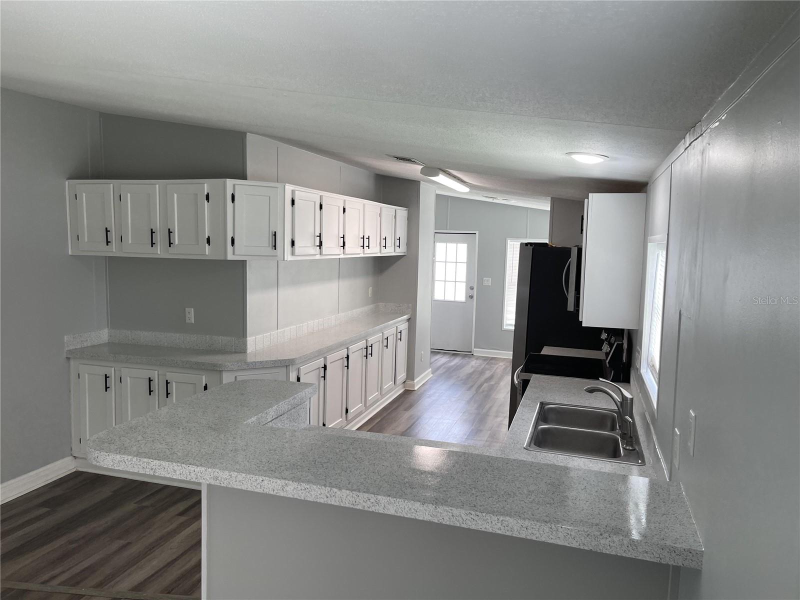 1145 DARA CAY DR