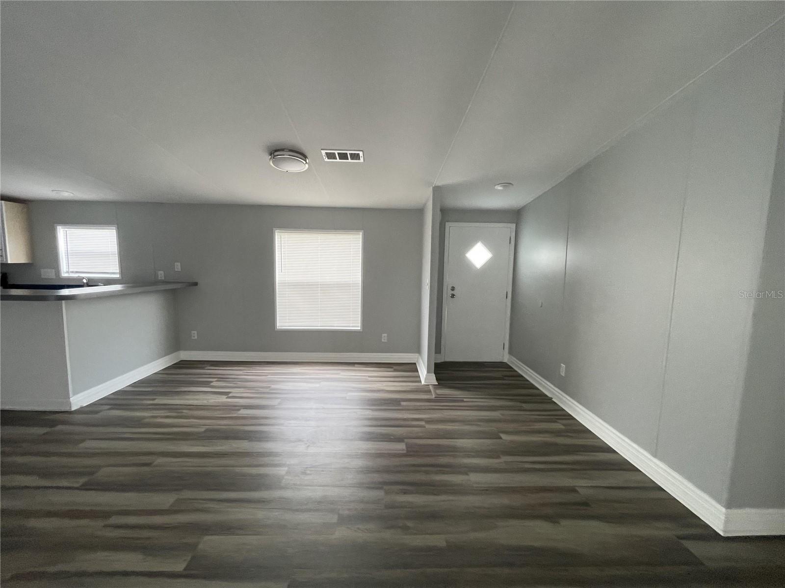 1145 DARA CAY DR