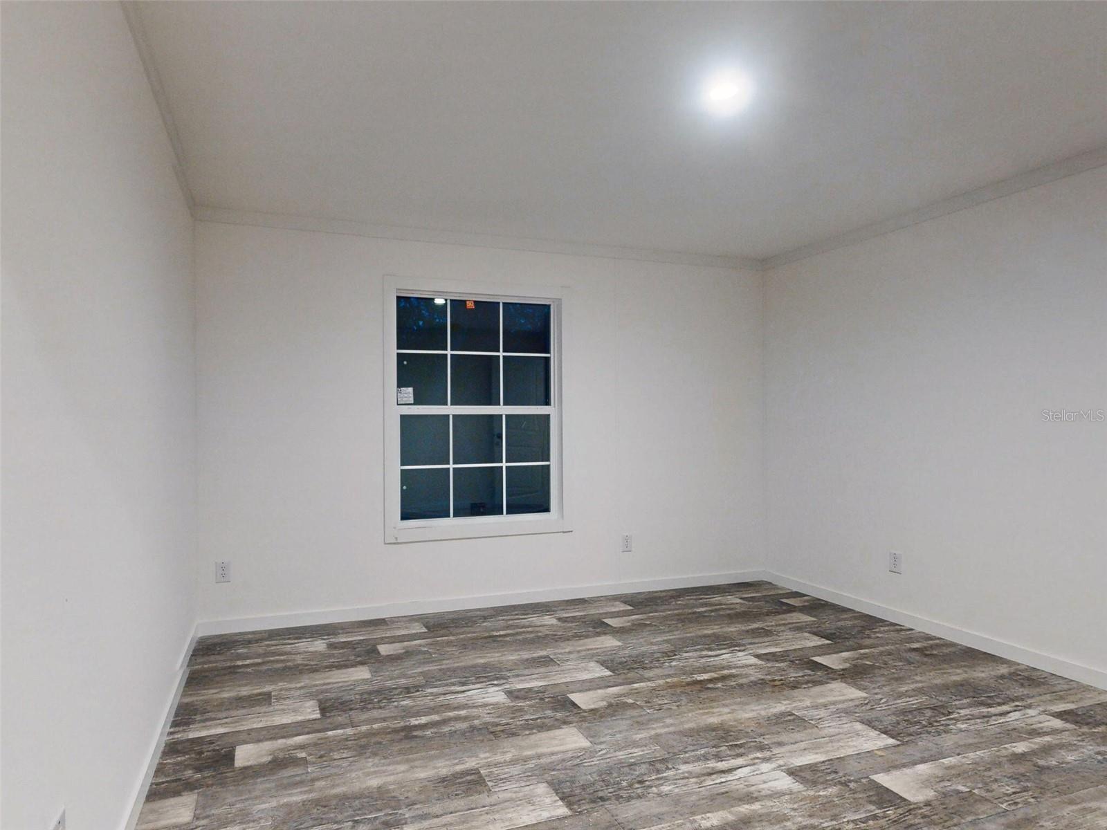 7673 WHITE SANDS AVE