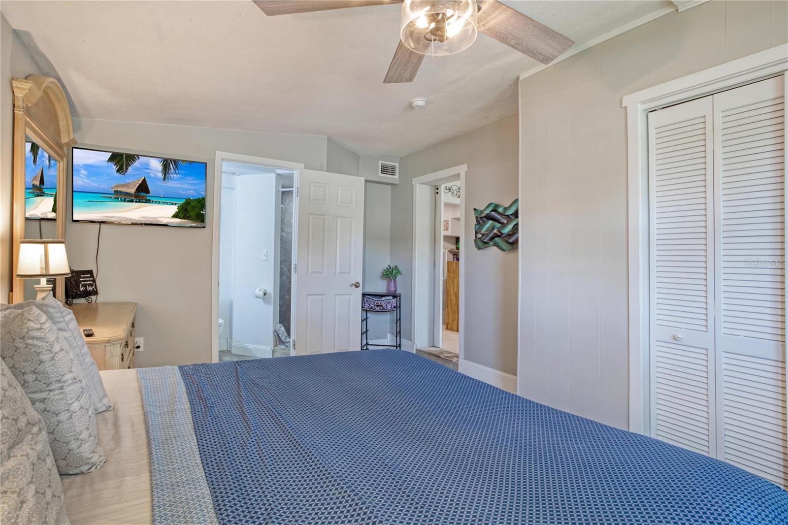 7329 ROYAL PALM DR