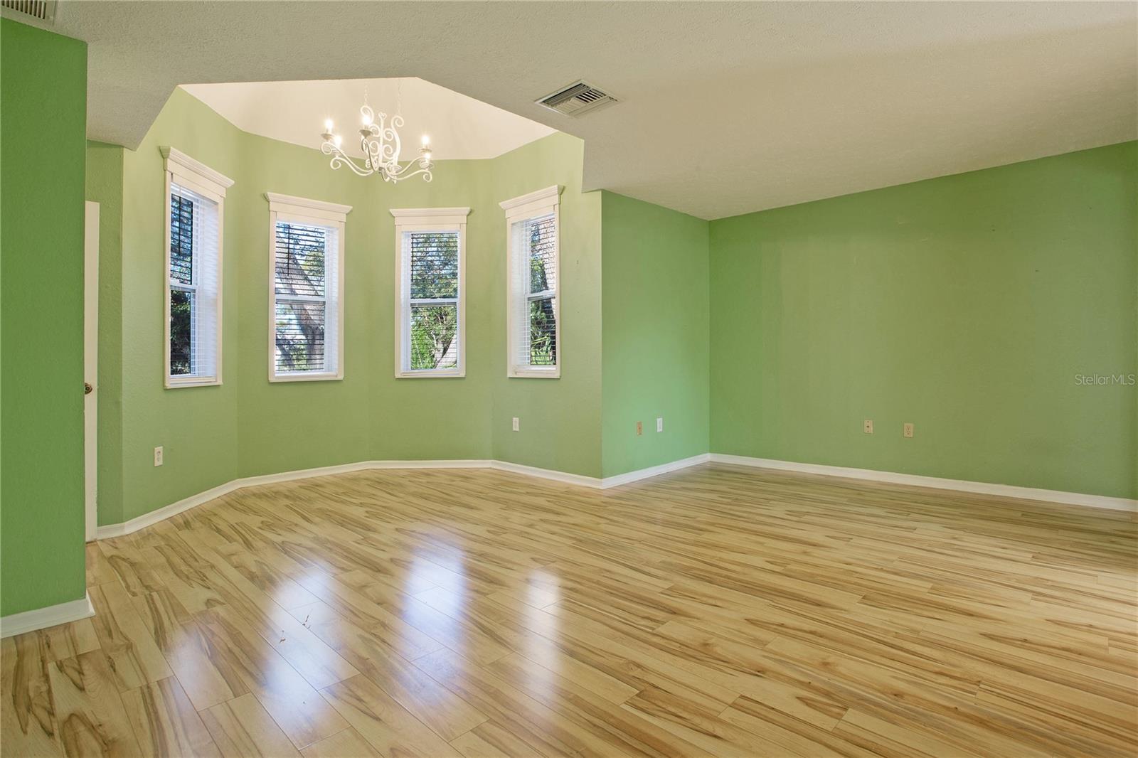 510 WIDEVIEW AVE