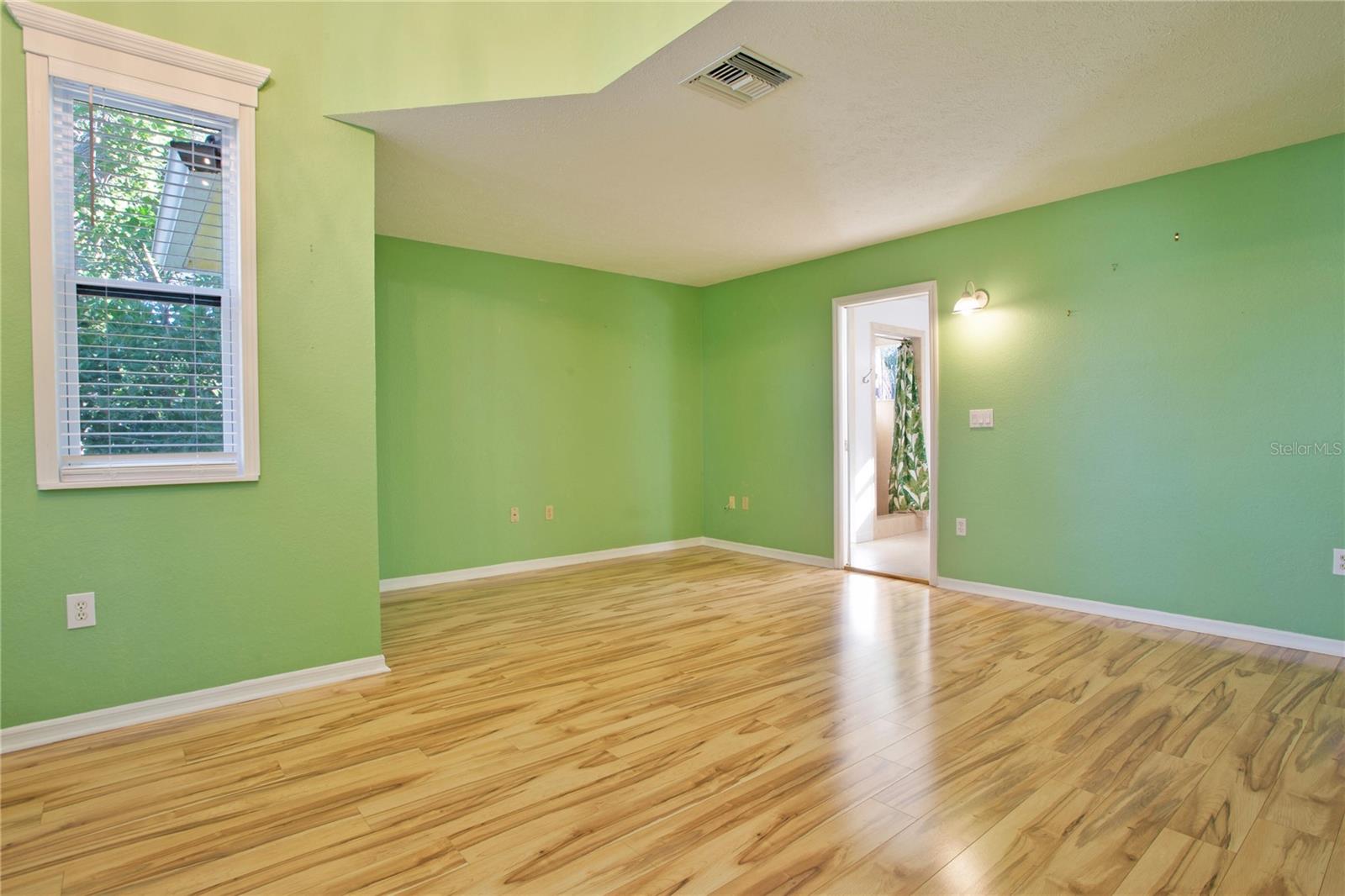 510 WIDEVIEW AVE