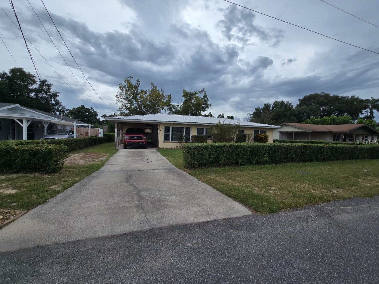 110 OWEN CIR S