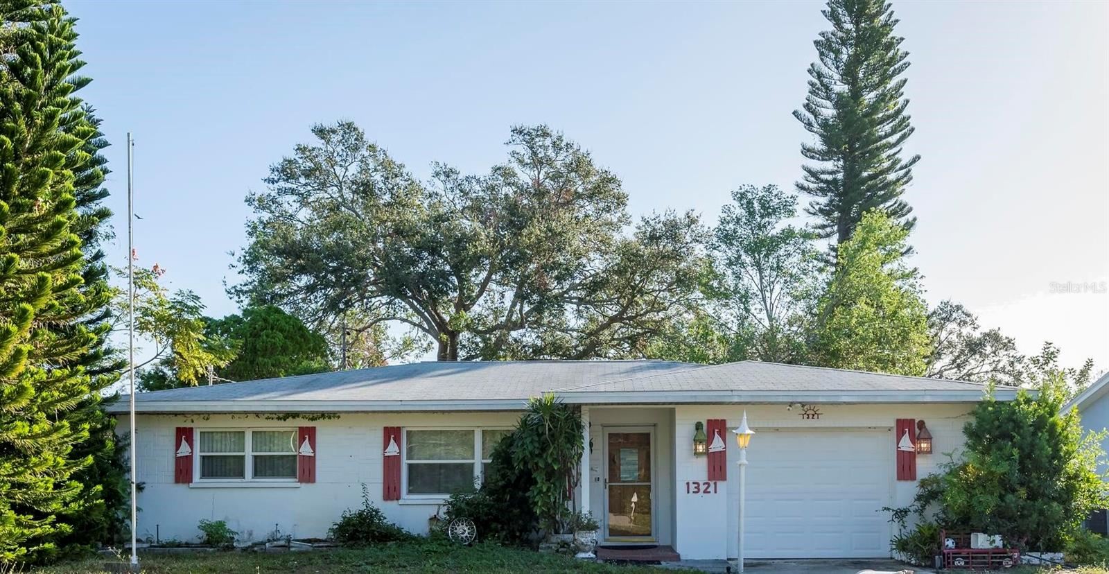 1321 S EVERGREEN AVE