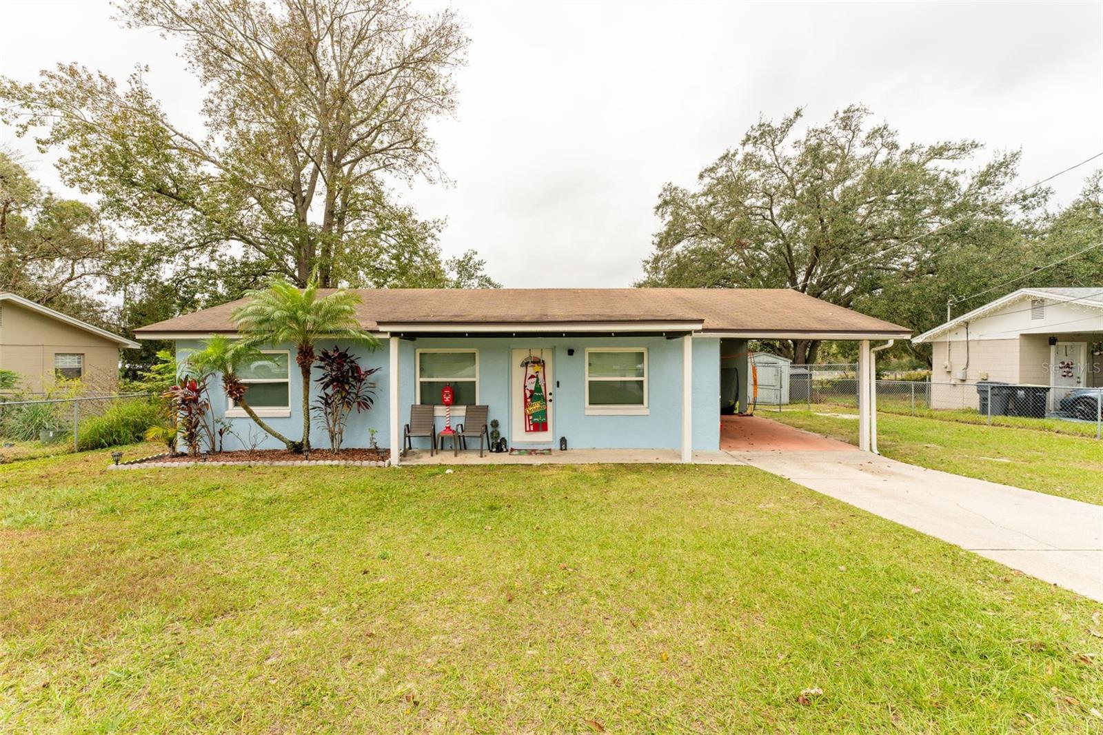 654 DUNCAN CIR W