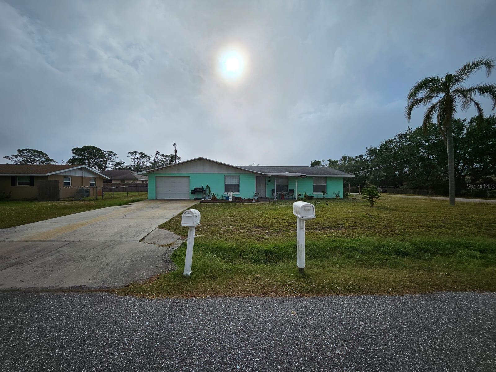 1041 PORPOISE RD