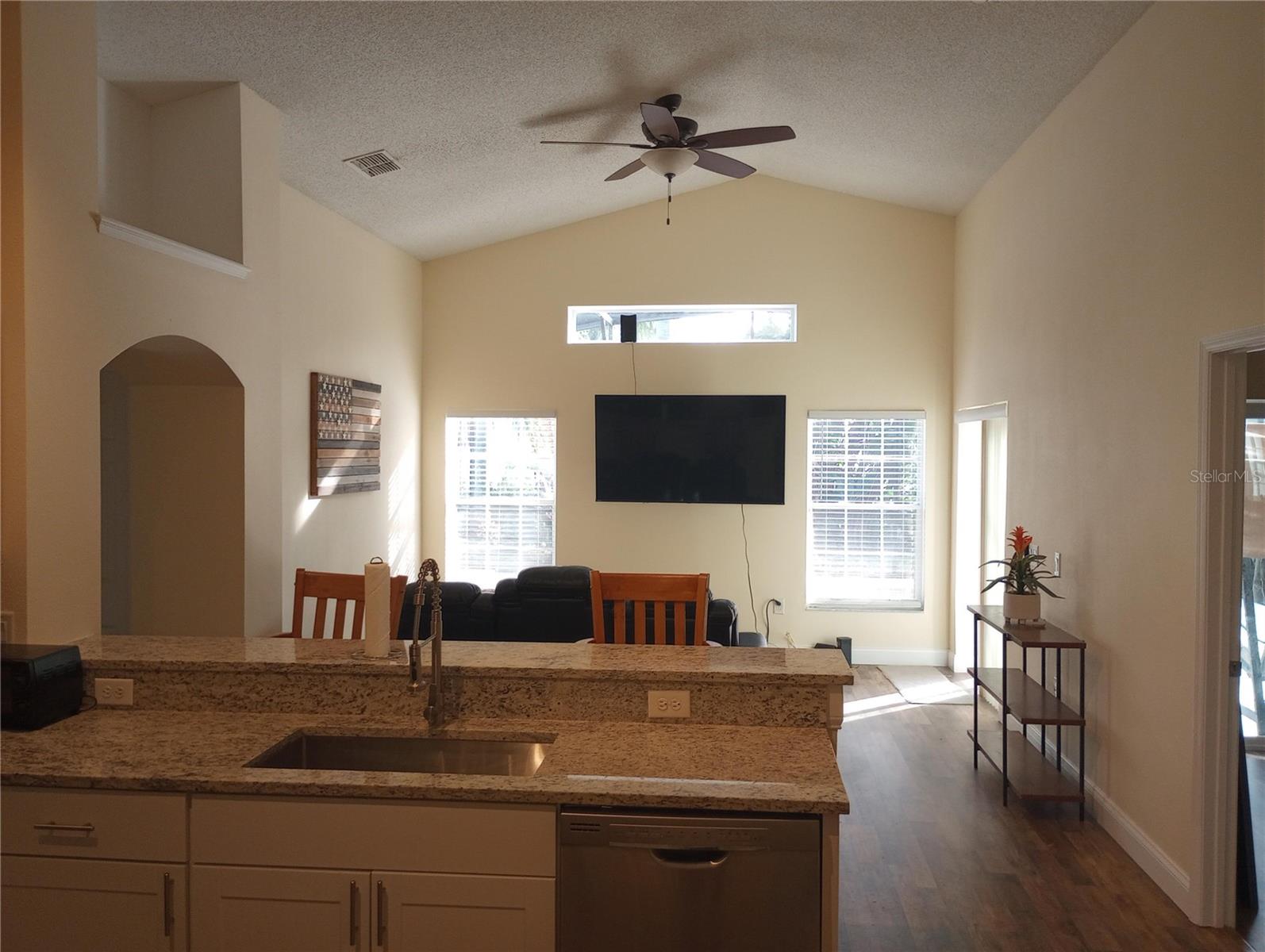 7947 GOLDEN POND CIR