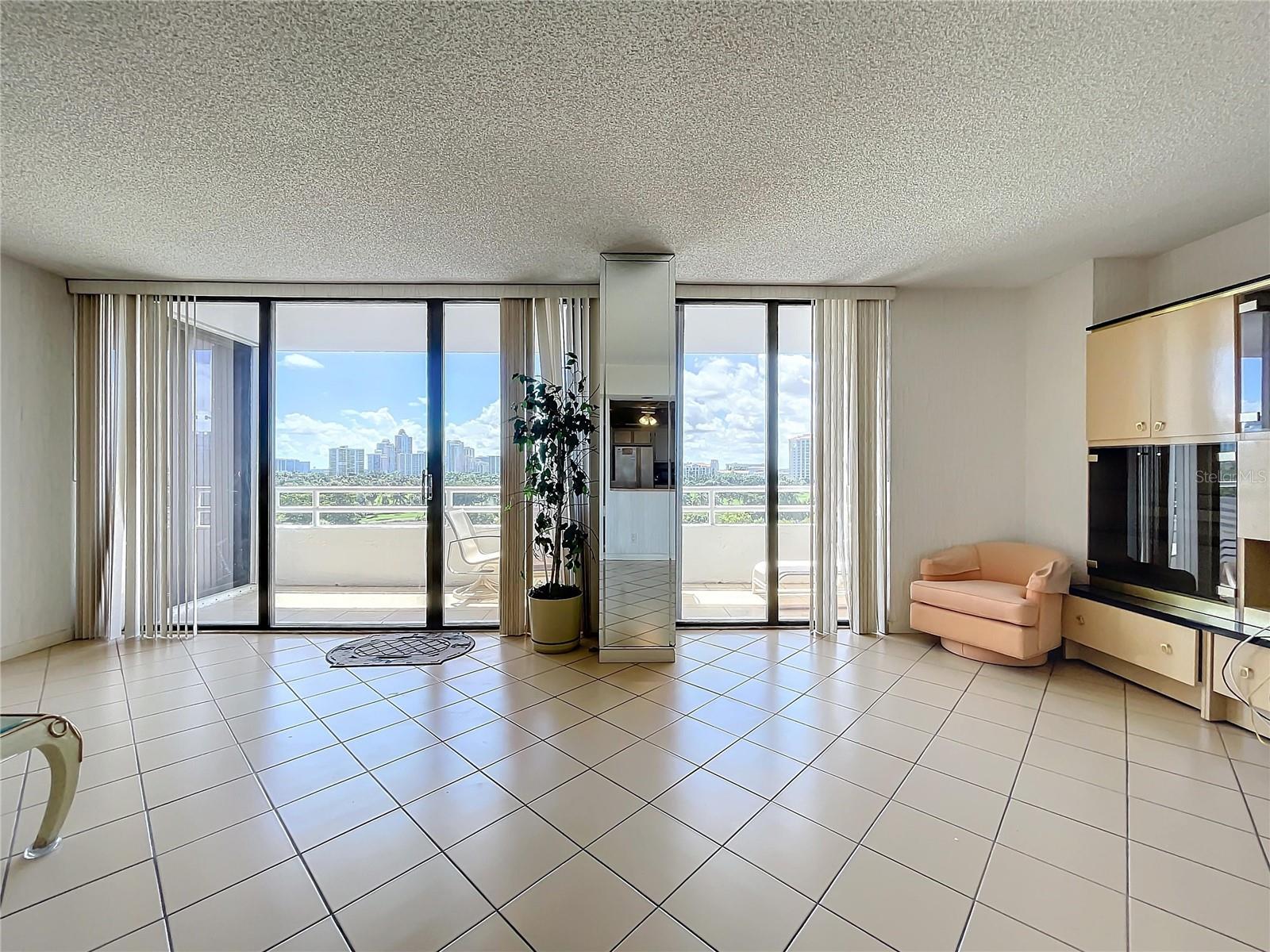 20225 NE 34TH CT #817