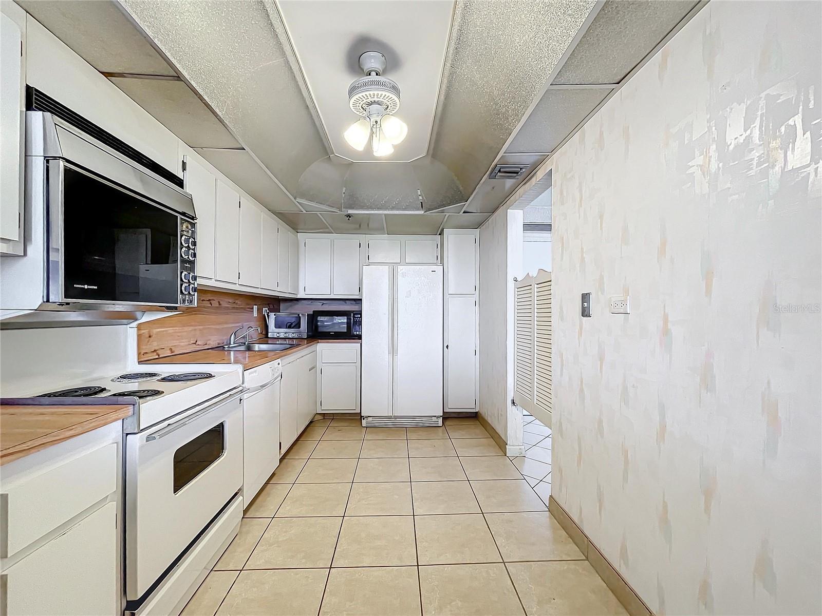 20225 NE 34TH CT #817