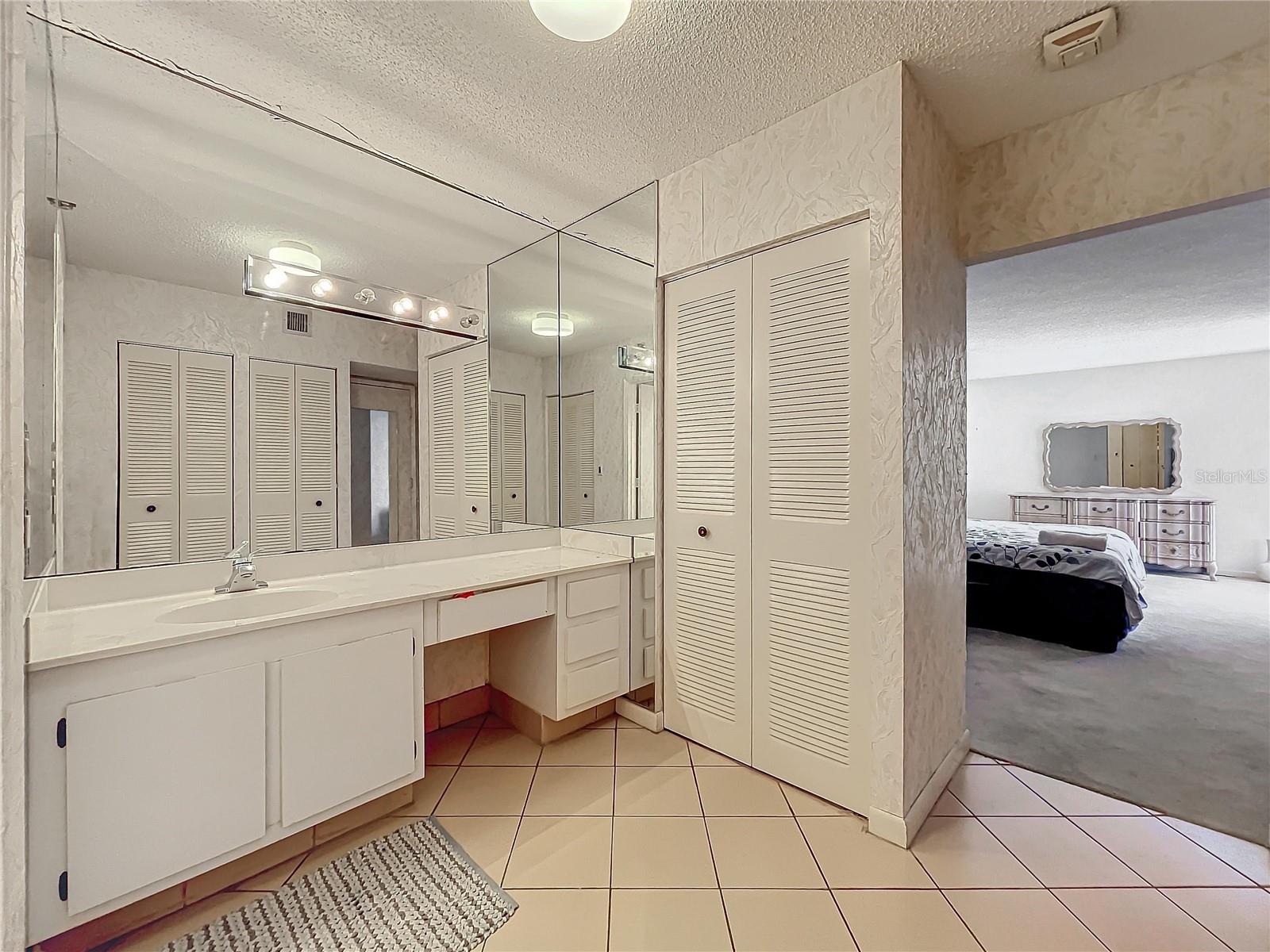 20225 NE 34TH CT #817