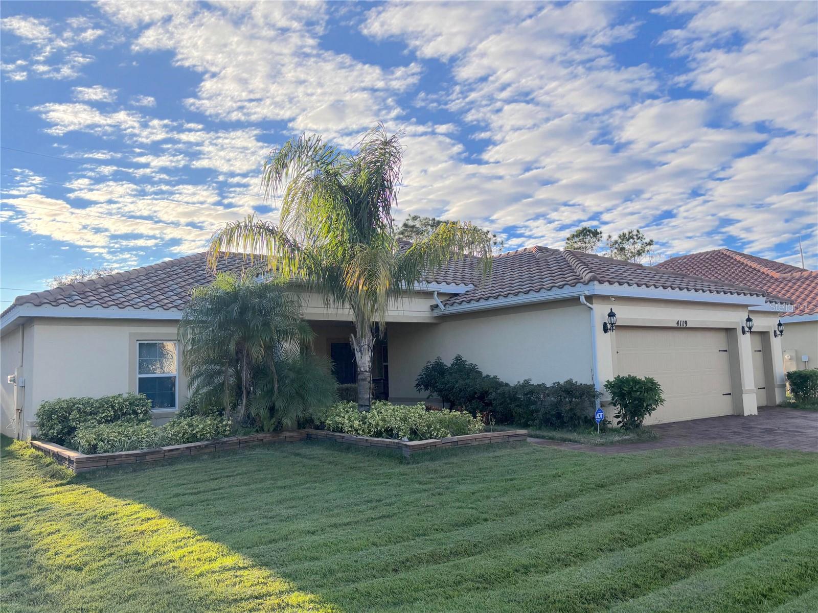 4119 BELLA ISLE CIR