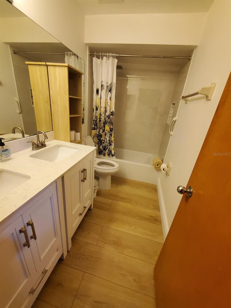 2924 COTTAGE GROVE CT #GE