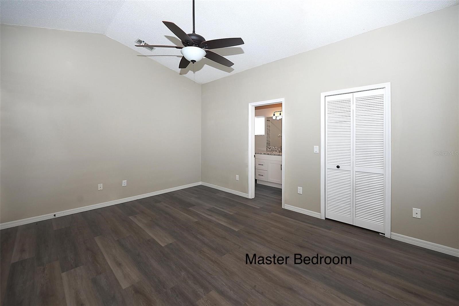 1610 SPINNING WHEEL DR