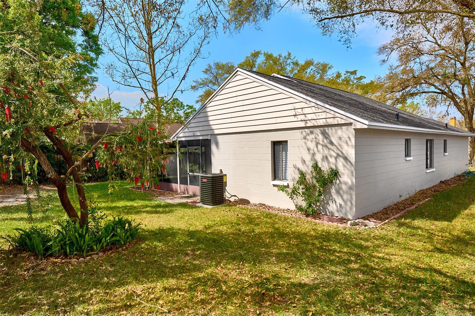 1610 SPINNING WHEEL DR