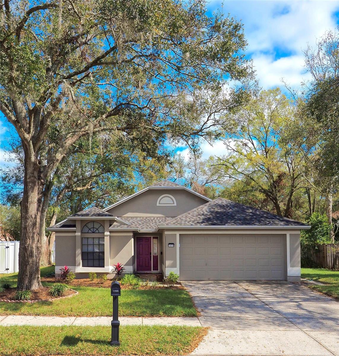 1610 SPINNING WHEEL DR