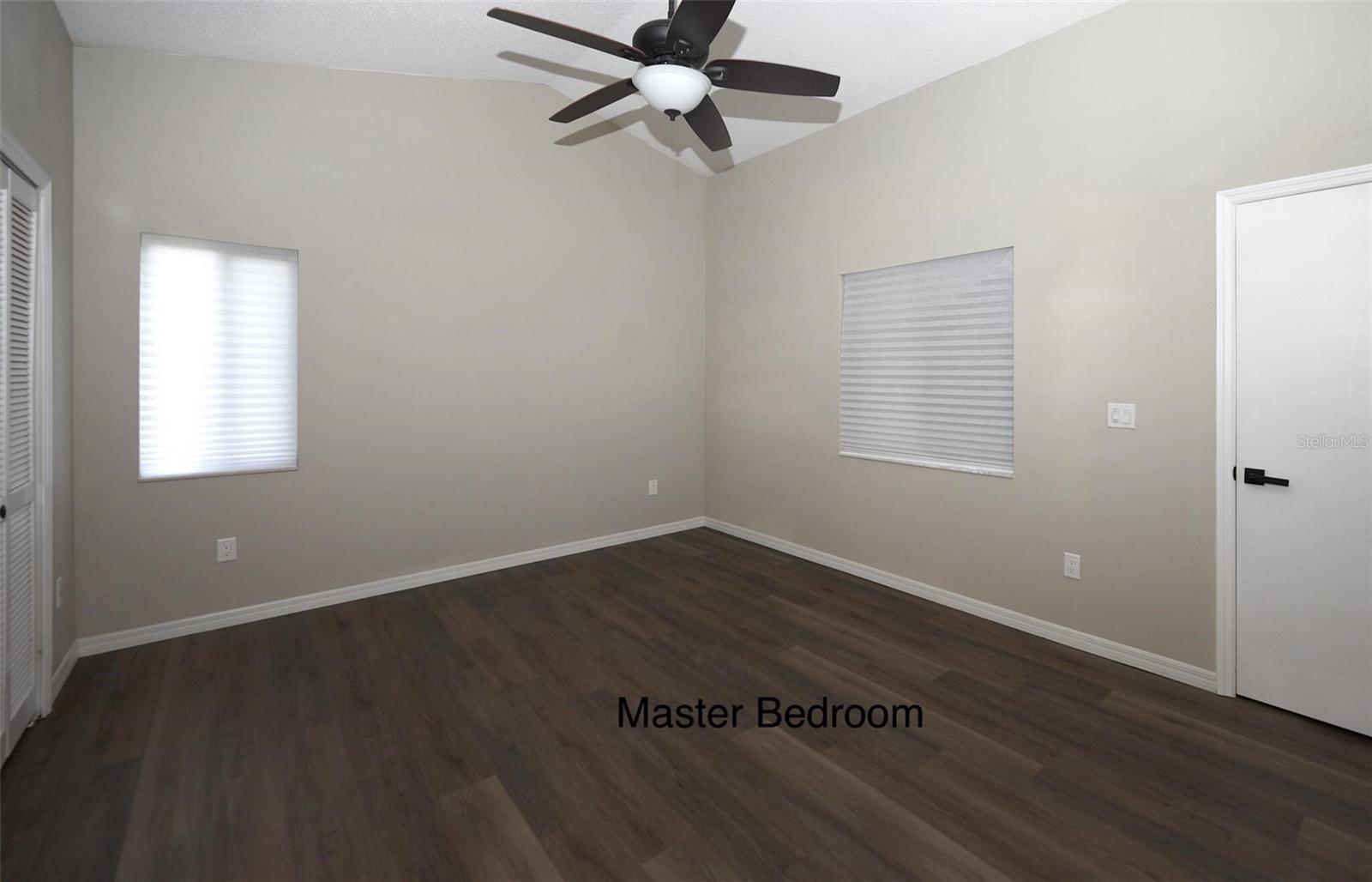 1610 SPINNING WHEEL DR