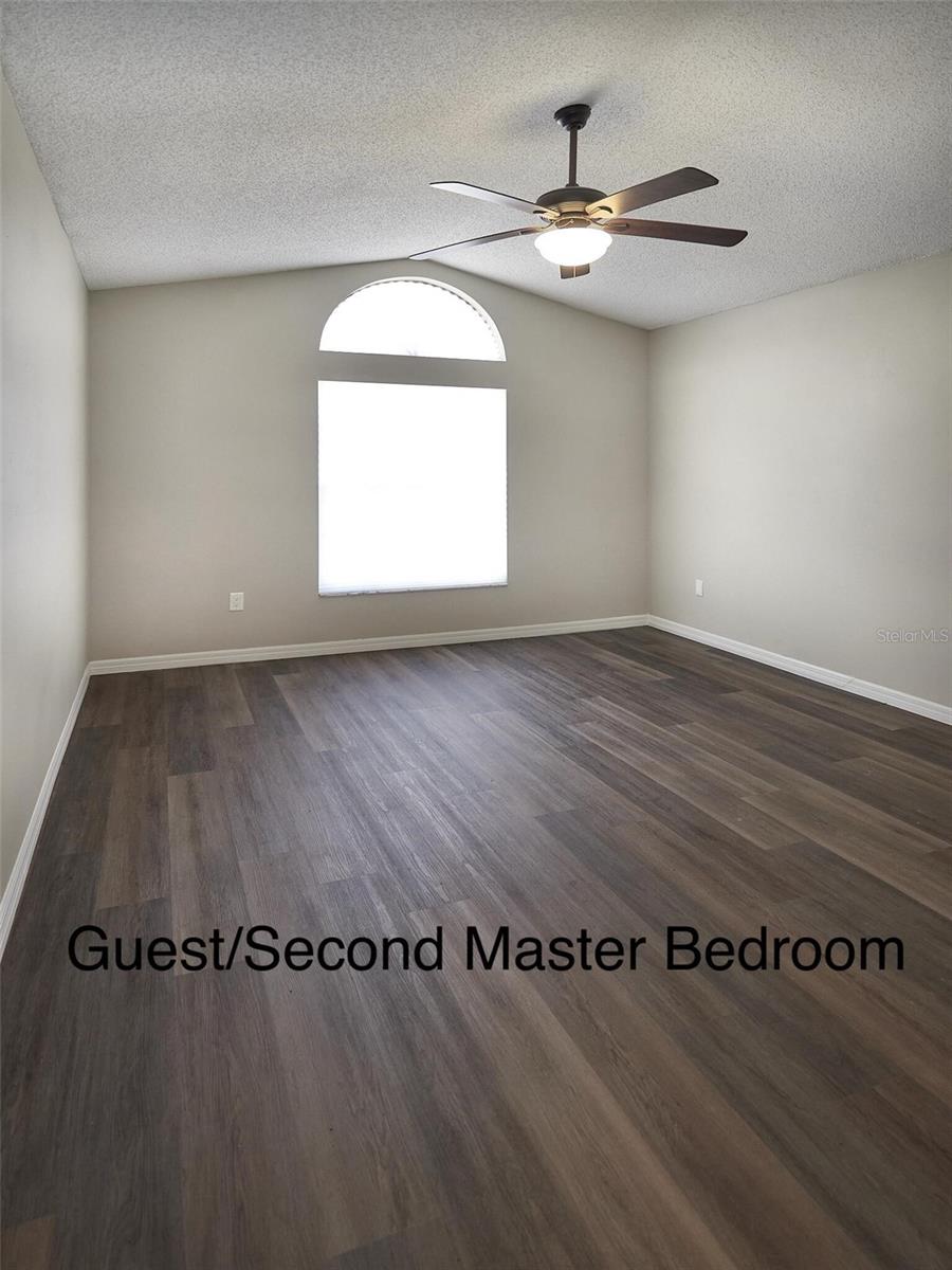 1610 SPINNING WHEEL DR