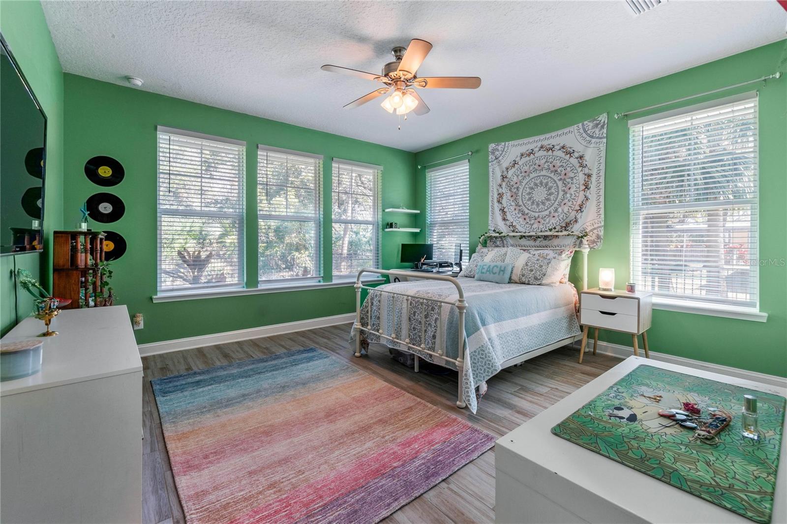 44 HIDDEN TREASURE DR