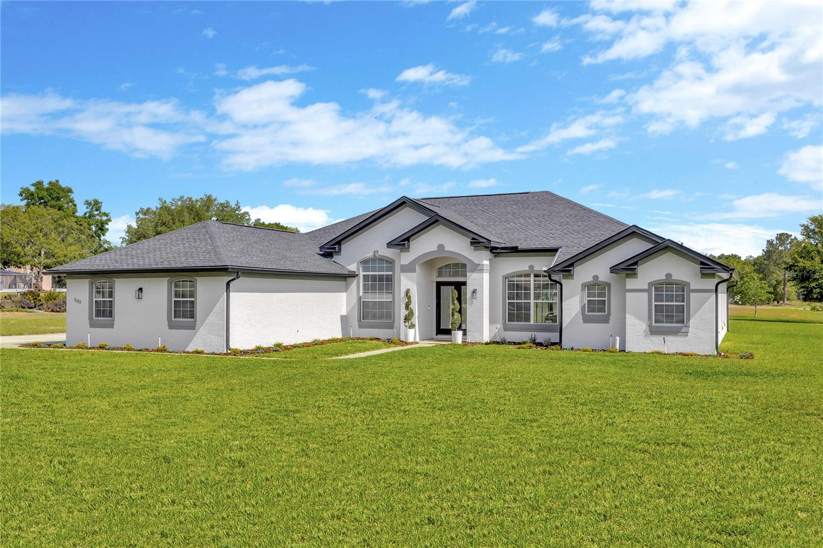 599 E CHARLESTON CT
