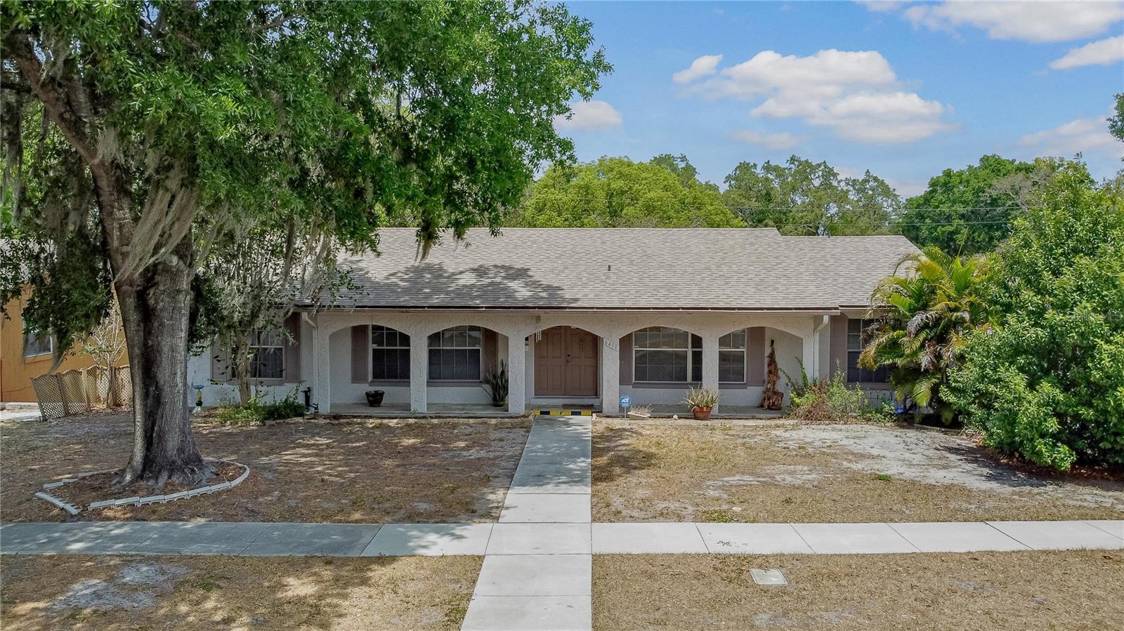 6411 MERRIEWOOD DR