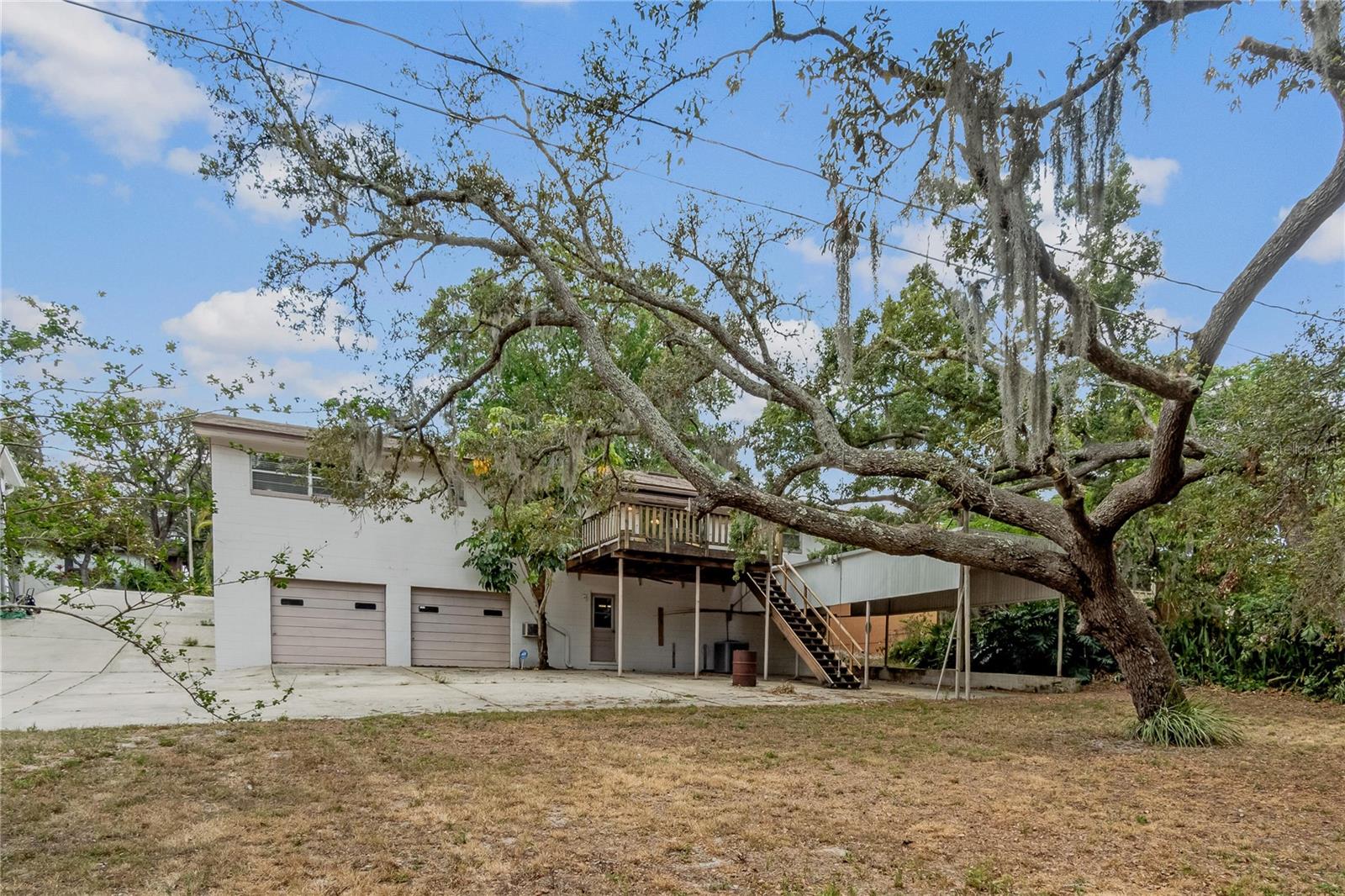 6411 MERRIEWOOD DR