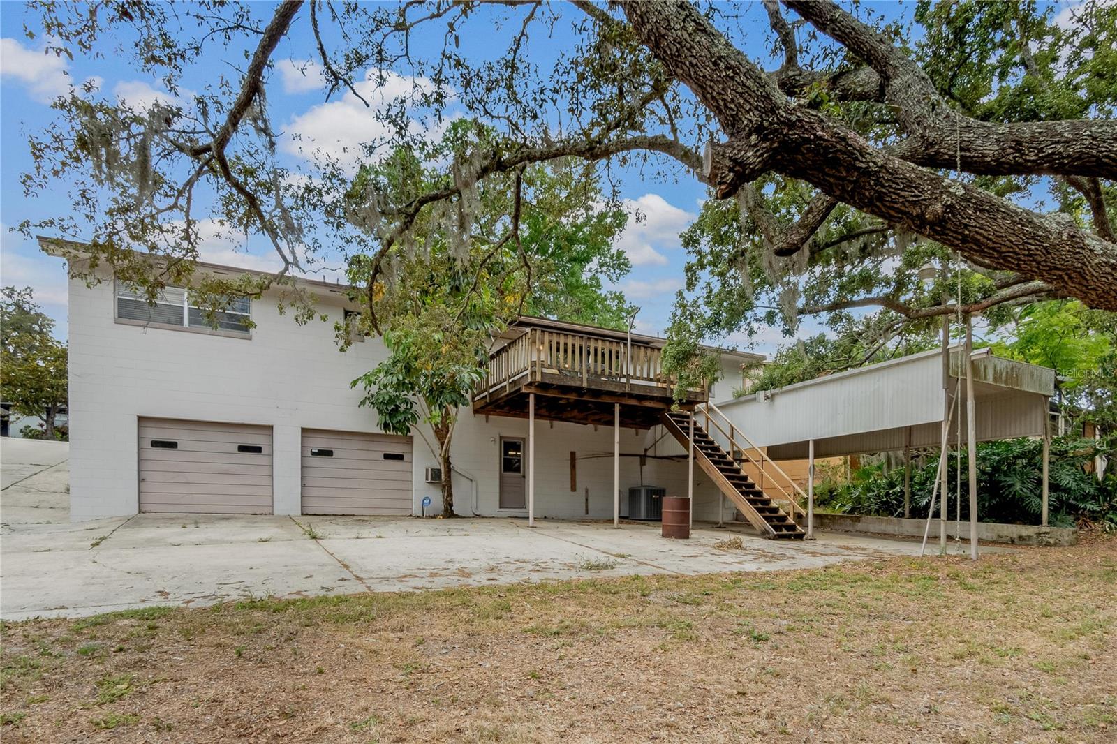 6411 MERRIEWOOD DR