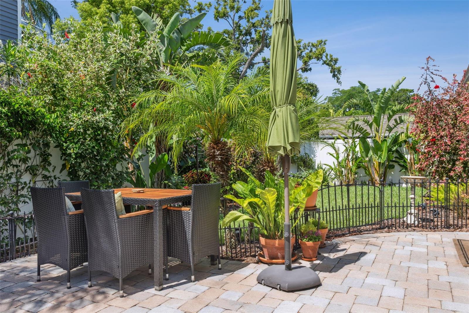 3404 W VILLA ROSA ST
