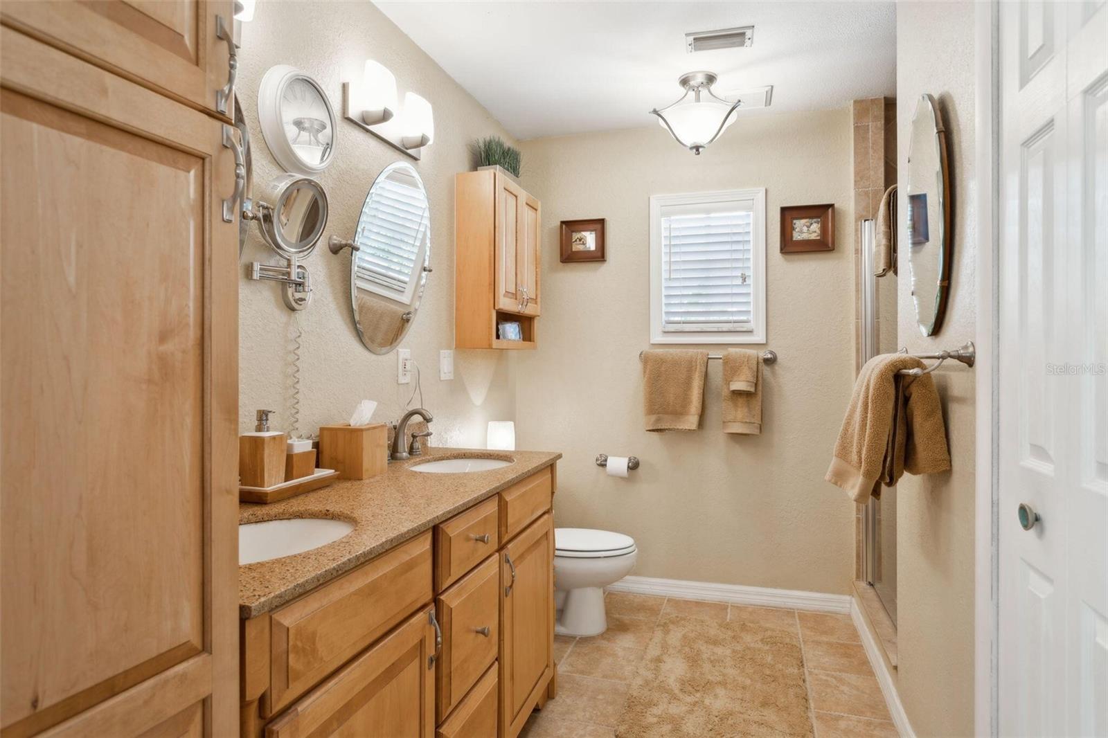 3404 W VILLA ROSA ST