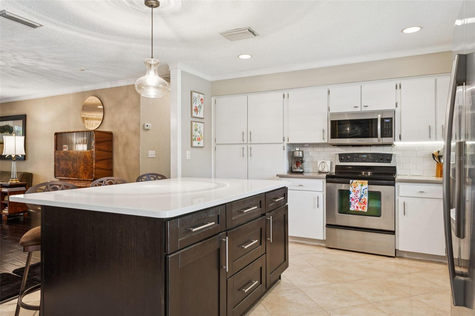 3404 W VILLA ROSA ST