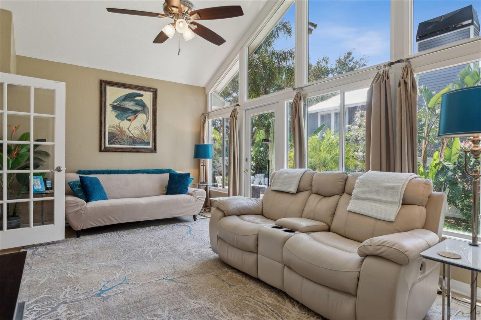 3404 W VILLA ROSA ST