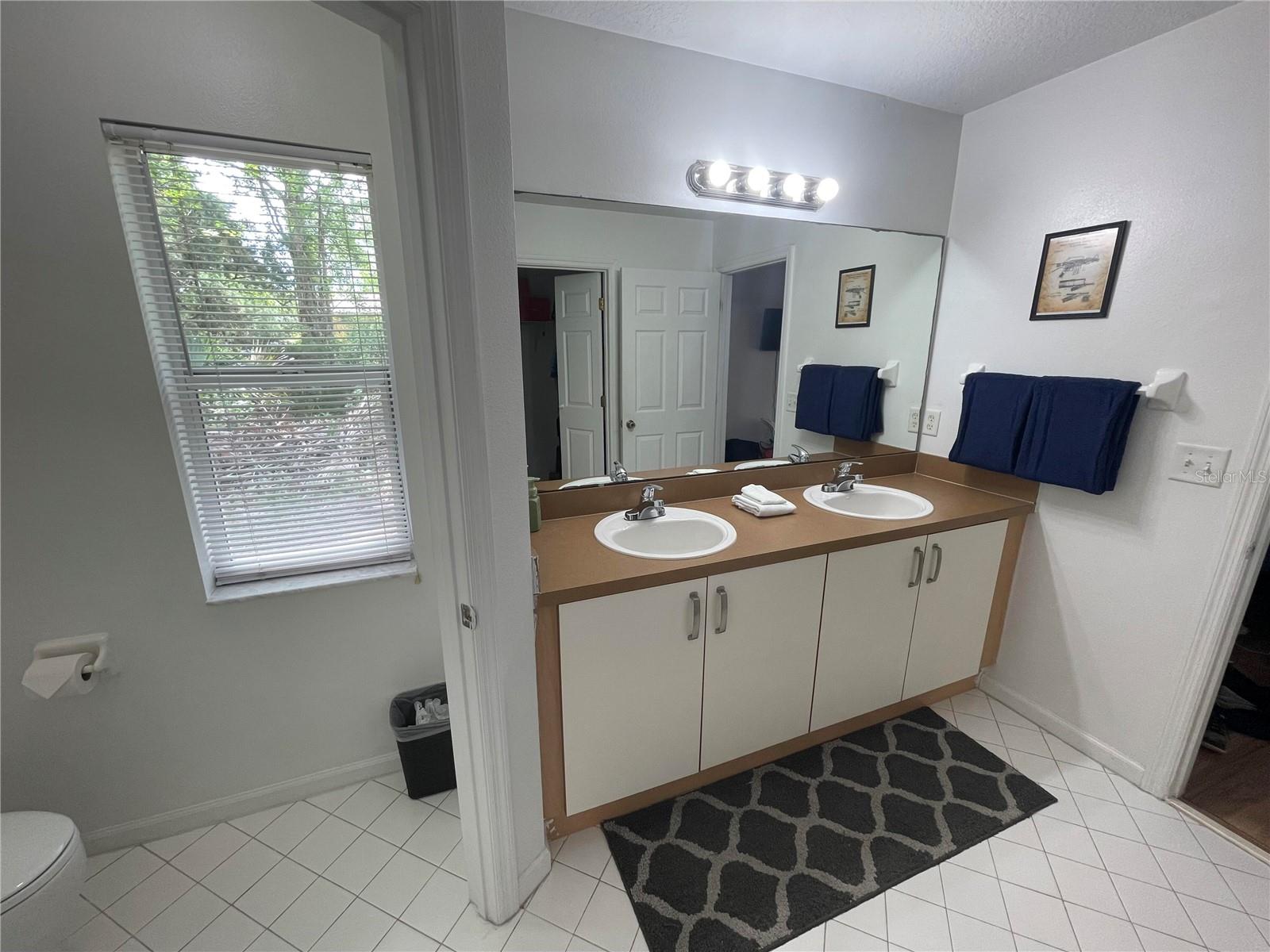 10 PINETREE DR