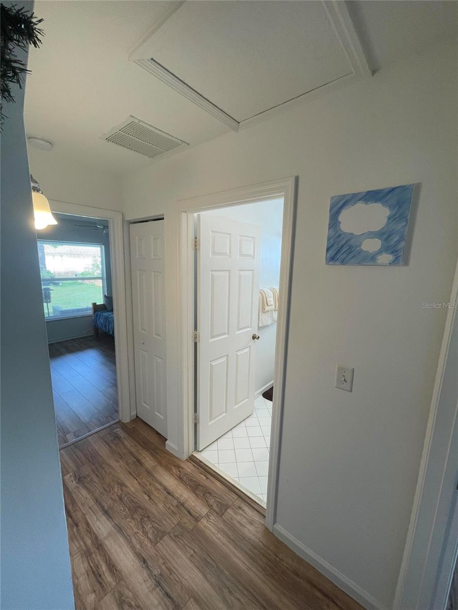 10 PINETREE DR