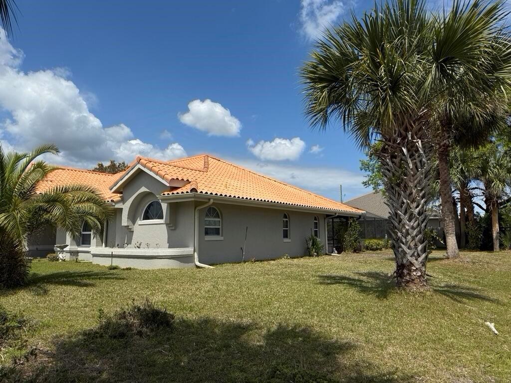 2 BICKSHIRE LN