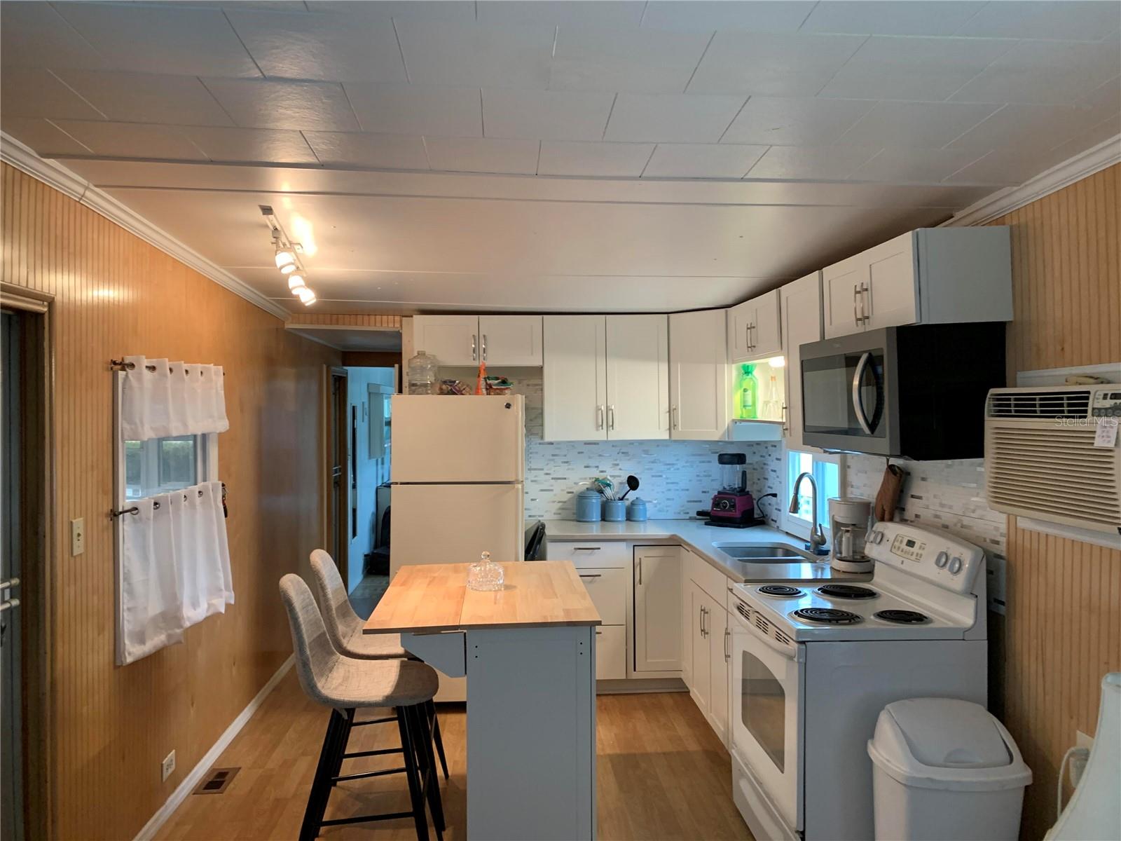 12766 SEMINOLE BLVD #61